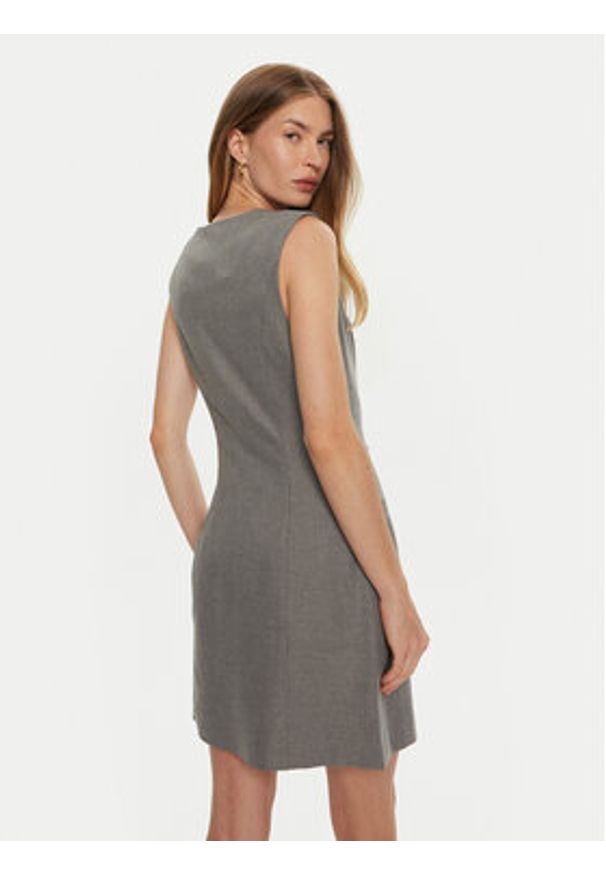 Guess Sukienka koktajlowa Doris W4BK11 WGIF2 Szary Slim Fit. Kolor: szary. Materiał: wiskoza, syntetyk. Styl: wizytowy