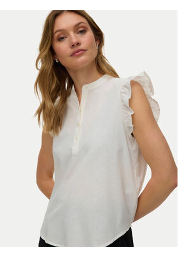 Vero Moda Bluzka Selma 10345667 Biały Regular Fit. Kolor: biały. Materiał: bawełna