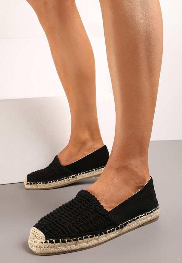 Renee - Czarne Płaskie Espadryle z Ekozamszu Ozdobione Jutą Lemiala. Okazja: na co dzień. Kolor: czarny. Materiał: jeans, len. Wzór: aplikacja. Sezon: lato. Obcas: na obcasie. Styl: klasyczny, casual. Wysokość obcasa: niski