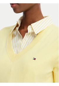 TOMMY HILFIGER - Tommy Hilfiger Sweter WW0WW40098 Żółty jasny Regular Fit. Kolor: żółty. Materiał: syntetyk #4