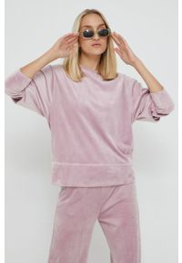 Fila bluza damska kolor różowy gładka. Kolor: różowy. Materiał: welur. Długość rękawa: długi rękaw. Długość: długie. Wzór: gładki #1