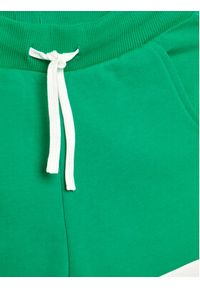 United Colors of Benetton - United Colors Of Benetton Spodnie dresowe 3FPPCF03N Szary Regular Fit. Kolor: szary. Materiał: bawełna, dresówka #3