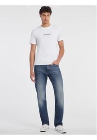 Guess Jeans T-Shirt 165543 Biały Classic Fit. Kolor: biały. Materiał: bawełna #6