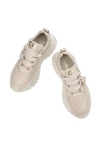CheBello - Beżowe Sneakersy Chebello Modne Obuwie Damskie. Kolor: beżowy. Materiał: jeans, skóra. Styl: sportowy, klasyczny #3