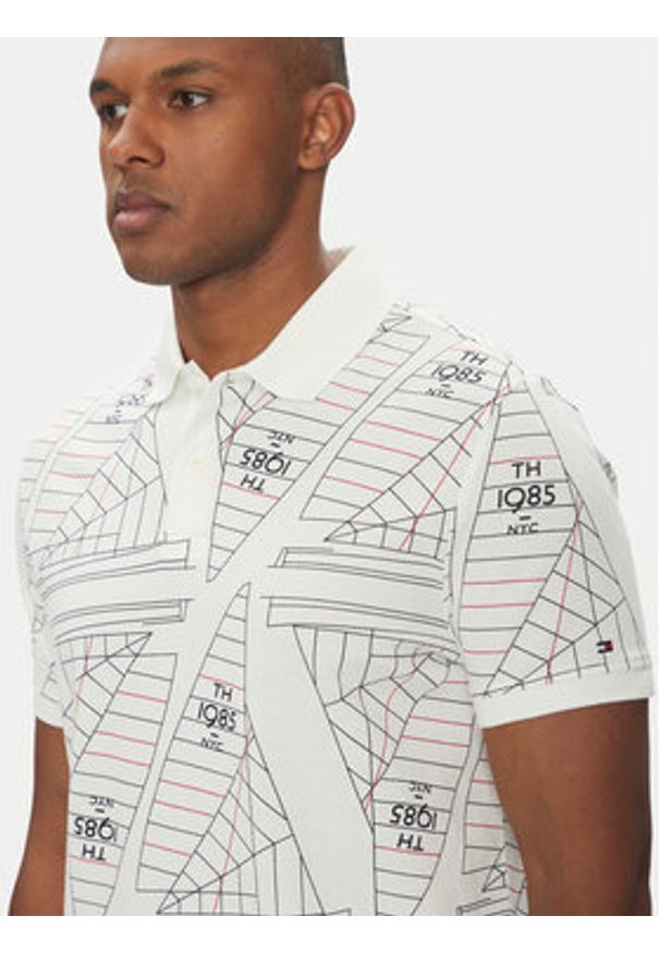 TOMMY HILFIGER - Tommy Hilfiger Polo Sailing MW0MW39309 Écru Regular Fit. Typ kołnierza: polo. Materiał: bawełna