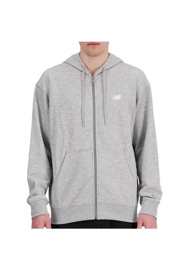 Bluza New Balance MJ41501AG - szara. Typ kołnierza: kaptur. Kolor: szary. Materiał: bawełna, poliester, prążkowany, dresówka. Wzór: napisy. Styl: klasyczny