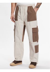 BDG Urban Outfitters Spodnie materiałowe BDG RIPSTOP UTILITY 76522614 Écru Classic Fit. Materiał: materiał, bawełna #1