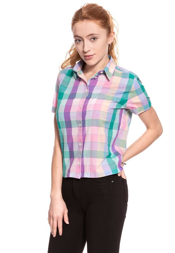 Wrangler - KOSZULA WRANGLER SS SHIRT SEA PINK W5235SHWF 112129338. Długość rękawa: krótki rękaw. Długość: krótkie
