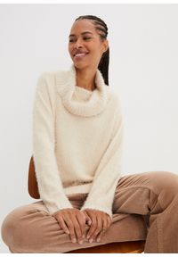 bonprix - Sweter oversize z przędzy z długim włosem. Kolekcja: plus size. Kolor: beżowy. Długość: długie #1