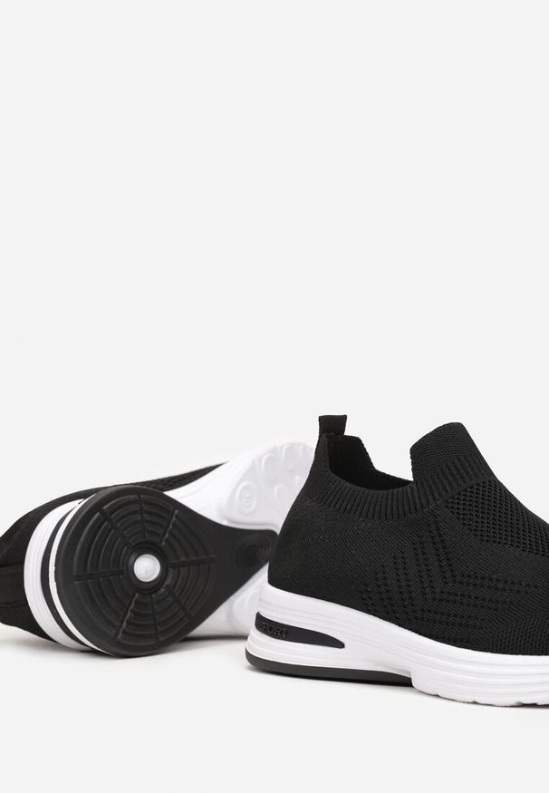 Born2be - Czarne Płaskie Buty Sportowe z Elastyczną Cholewką przed Kostkę Atale. Wysokość cholewki: przed kostkę. Zapięcie: bez zapięcia. Kolor: czarny. Szerokość cholewki: normalna. Sezon: lato, wiosna