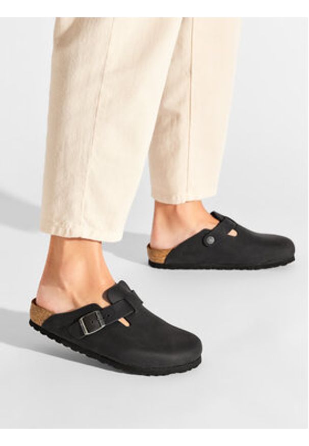 Birkenstock Klapki Boston Bs 0059463 Czarny. Kolor: czarny. Materiał: skóra