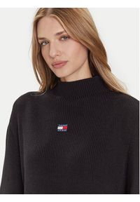 Tommy Jeans Sweter Badge DW0DW21676 Czarny Relaxed Fit. Kolor: czarny. Materiał: bawełna #3