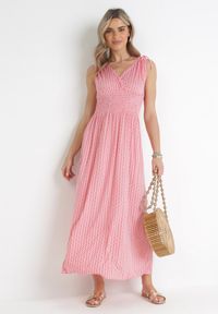 Born2be - Czerwona Rozkloszowana Sukienka z Wiskozy Kahna. Kolor: czerwony. Materiał: wiskoza. Długość rękawa: bez rękawów. Sezon: lato
