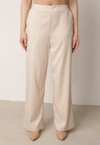 Born2be - Jasnobeżowy Garniturowy Komplet ze Spodniami i Kamizelką z Asymetrycznym Zapięciem Panorea. Kolor: beżowy. Wzór: paski #7