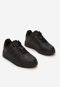 Renee - Czarne Sneakersy Coreadenah. Kolor: czarny. Szerokość cholewki: normalna. Wzór: prążki #5