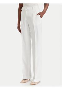 Guess Spodnie materiałowe W6GB05 W1765 Biały Regular Fit. Kolor: biały. Materiał: syntetyk #6