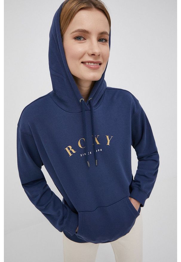 Roxy bluza damska kolor granatowy z kapturem z nadrukiem. Okazja: na co dzień. Typ kołnierza: kaptur. Kolor: niebieski. Długość rękawa: długi rękaw. Długość: długie. Wzór: nadruk. Styl: casual