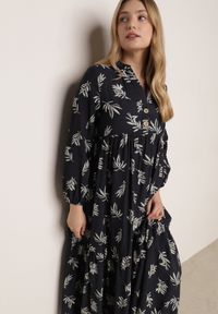Born2be - Niebieska Rozkloszowana Sukienka z Wiskozy z Dekoltem na Guziki Watesa. Okazja: na co dzień. Kolor: niebieski. Materiał: wiskoza. Typ sukienki: proste, rozkloszowane. Styl: casual, boho #8