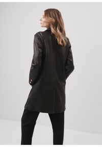 Ochnik - Skórzana kurtka damska w formie płaszcza. Kolor: czarny. Materiał: skóra. Długość rękawa: długi rękaw. Długość: długie. Wzór: aplikacja #4