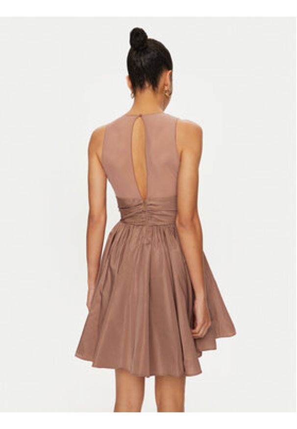 Pinko - PINKO Sukienka koktajlowa Casalfermo 102777 Y3LE Brązowy Regular Fit. Kolor: brązowy. Materiał: syntetyk. Styl: wizytowy
