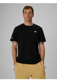 4f - 4F T-shirt regular gładki męski - czarny M. Okazja: na co dzień. Kolor: czarny. Materiał: bawełna, dzianina. Wzór: gładki. Styl: casual #1