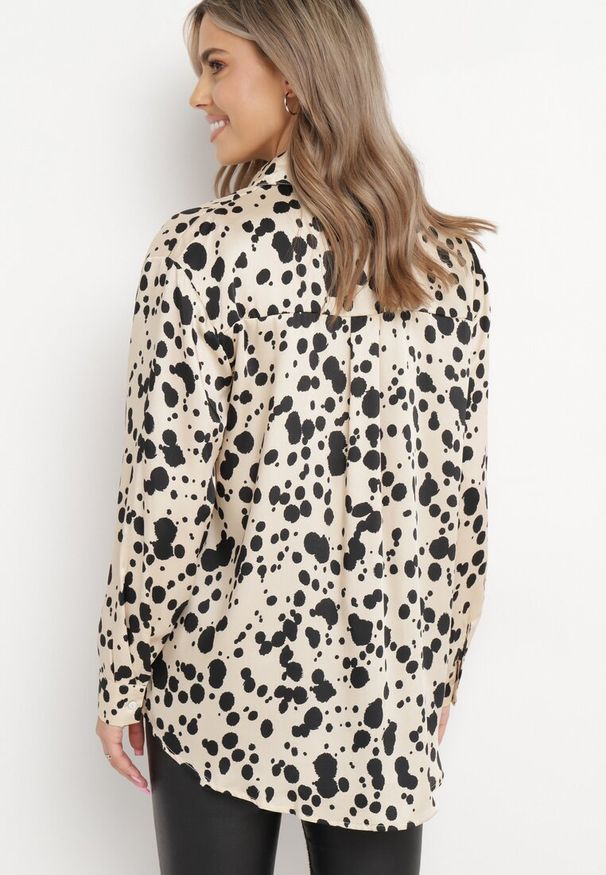 Born2be - Beżowa Koszula w Abstrakcyjne Kropki Antoniella. Okazja: na spotkanie biznesowe, na co dzień. Kolor: beżowy. Wzór: kropki. Styl: elegancki, casual, klasyczny, biznesowy