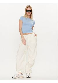 Gina Tricot T-Shirt 21287 Niebieski Slim Fit. Kolor: niebieski. Materiał: wiskoza #5