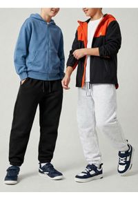 Sinsay - Spodnie dresowe jogger 2 pack - wielobarwny. Materiał: dresówka #1