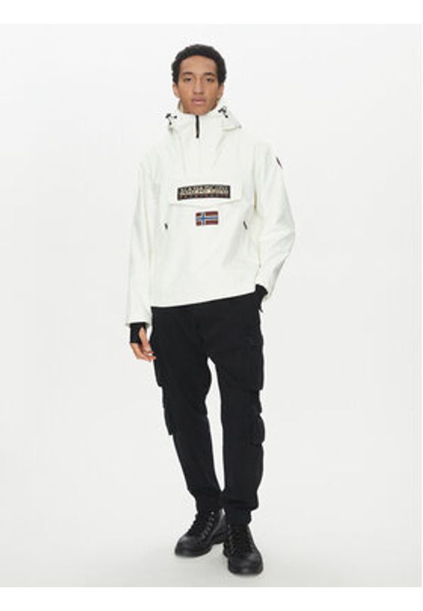 Napapijri Kurtka anorak Rainforest Next Sum NP0A4ILW Biały Loose Fit. Kolor: biały. Materiał: syntetyk