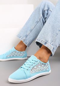 Born2be - Niebieskie Tenisówki z Ażurowymi Bokami Ariemessa. Okazja: do pracy, na co dzień. Zapięcie: sznurówki. Kolor: niebieski. Materiał: materiał, jeans. Wzór: ażurowy. Sezon: lato. Styl: casual #5