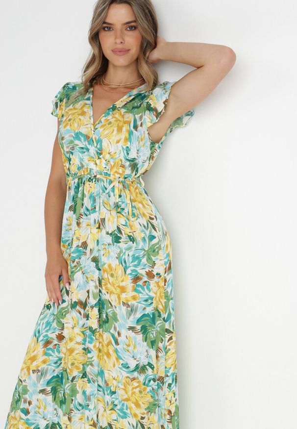 Born2be - Zielono-Beżowa Sukienka Vevera. Okazja: na co dzień. Typ kołnierza: dekolt w kształcie V. Kolor: zielony. Długość rękawa: krótki rękaw. Typ sukienki: proste. Styl: casual