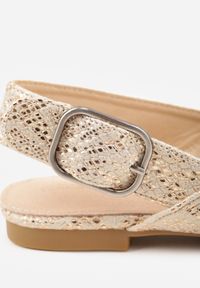 Born2be - Złote Sandały Vices Bez Pięty ze Skórzaną Wkładką Ralovira. Okazja: do pracy, na co dzień, na spotkanie biznesowe. Zapięcie: sprzączka. Kolor: złoty. Materiał: skóra. Styl: elegancki, biznesowy, klasyczny, casual #2