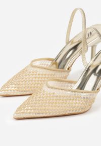 Renee - Złote Sandały na Szpilce z Siateczkowym Noskiem z Aplikacją z Perełek Aurifera. Okazja: na co dzień. Zapięcie: bez zapięcia. Kolor: złoty. Materiał: satyna, skóra, jeans. Wzór: aplikacja. Obcas: na szpilce. Styl: casual #6