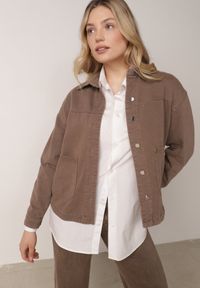 Born2be - Brązowa Bawełniana Kurtka Jeansowa o Koszulowym Kroju z Kieszeniami Senryss. Okazja: na co dzień. Kolor: brązowy. Materiał: jeans, bawełna. Styl: casual #2