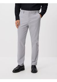 Reserved - Spodnie chino slim fit - jasnoszary. Kolor: szary. Materiał: tkanina, bawełna