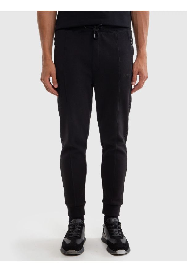Big-Star - Spodnie męskie dresowe czarne Wladorp 906. Kolor: czarny. Materiał: dresówka. Wzór: ze splotem