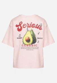 Born2be - Różowy T-shirt z Bawełną i Motywem Awokado Addixa. Okazja: na co dzień. Kolor: różowy. Materiał: bawełna. Styl: klasyczny, casual #5