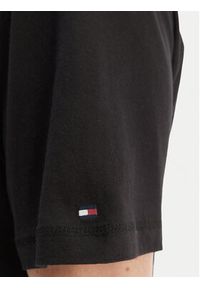 TOMMY HILFIGER - Tommy Hilfiger T-Shirt UM0UM03643 Czarny Regular Fit. Kolor: czarny. Materiał: bawełna #4