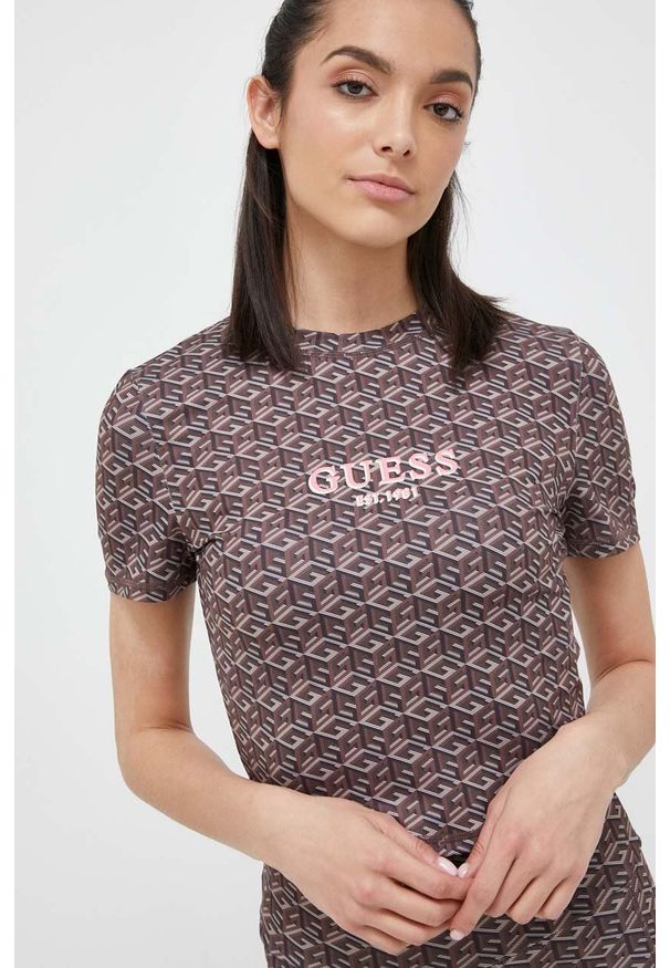 Guess t-shirt damski kolor brązowy. Kolor: brązowy. Materiał: skóra. Styl: klasyczny