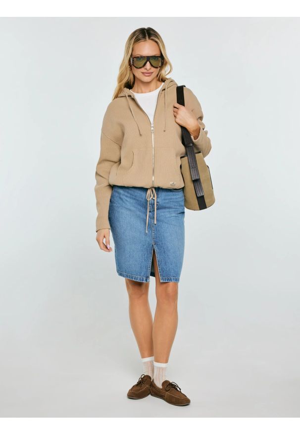 Big-Star - Bluza damska rozpinana z kapturem beżowa Grala 801. Okazja: na co dzień. Typ kołnierza: kaptur. Kolor: beżowy. Materiał: dzianina, żakard. Wzór: aplikacja, ze splotem. Styl: casual, elegancki