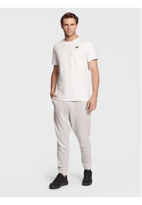 4f - 4F T-Shirt H4Z22-TSM352 Biały Regular Fit. Kolor: biały. Materiał: bawełna #2