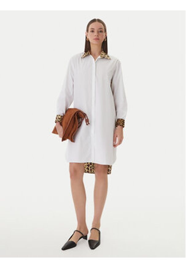 LOLA CASADEMUNT Sukienka koszulowa LS2615118 Écru Loose Fit. Materiał: bawełna. Typ sukienki: koszulowe