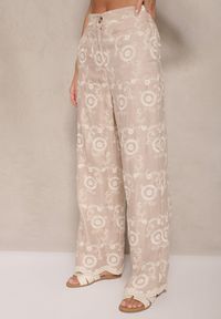 Renee - Beżowe Spodnie o Szerokim Kroju High Waist Ozdobione Haftem Issedi. Okazja: na co dzień. Stan: podwyższony. Kolor: beżowy. Wzór: haft, aplikacja. Styl: casual #3