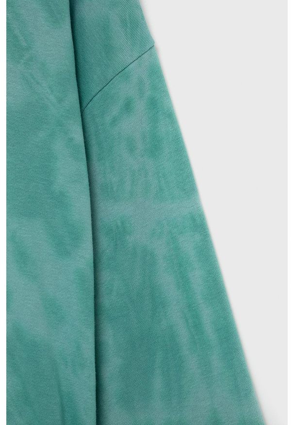 GAP Bluza dziecięca kolor zielony z kapturem wzorzysta. Okazja: na co dzień. Typ kołnierza: kaptur. Kolor: zielony. Materiał: dzianina, poliester. Styl: casual