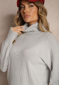 Renee - Szary Golf o Klasycznym Kroju Savelle. Okazja: na co dzień. Typ kołnierza: golf. Kolor: szary. Materiał: jeans. Długość rękawa: długi rękaw. Długość: długie. Styl: klasyczny #5
