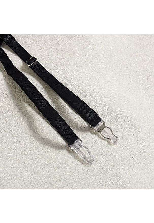 Intica - Komplet bielizny w kropki z regulowanymi ramiączkami na romantyczne wieczory Nynke. Kolor: beżowy. Materiał: materiał. Wzór: kropki