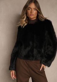 Renee - Czarna Kurtka Futerko o Prostym Fasonie z Okrągłym Dekoltem Iddane. Okazja: na imprezę, na co dzień. Kolor: czarny. Materiał: futro. Styl: wizytowy, casual, elegancki #4