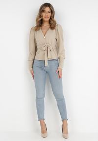 Born2be - Jasnobeżowa Bluzka Calosise. Kolor: beżowy. Materiał: jeans. Długość: długie. Styl: elegancki #4