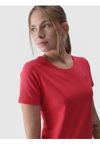 4f - 4F T-shirt slim gładki damski - czerwony S. Okazja: na co dzień. Kolor: czerwony. Materiał: jersey, materiał, bawełna, elastan, dzianina. Długość rękawa: krótki rękaw. Długość: krótkie. Wzór: gładki. Styl: sportowy, casual