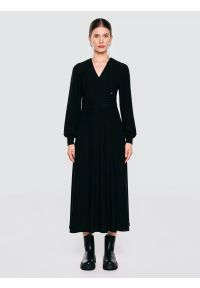 Big-Star - Sukienka damska midi błyszcząca czarna Daniela 906. Kolor: czarny. Materiał: tkanina, materiał. Długość rękawa: długi rękaw. Typ sukienki: dopasowane, rozkloszowane. Długość: midi #6